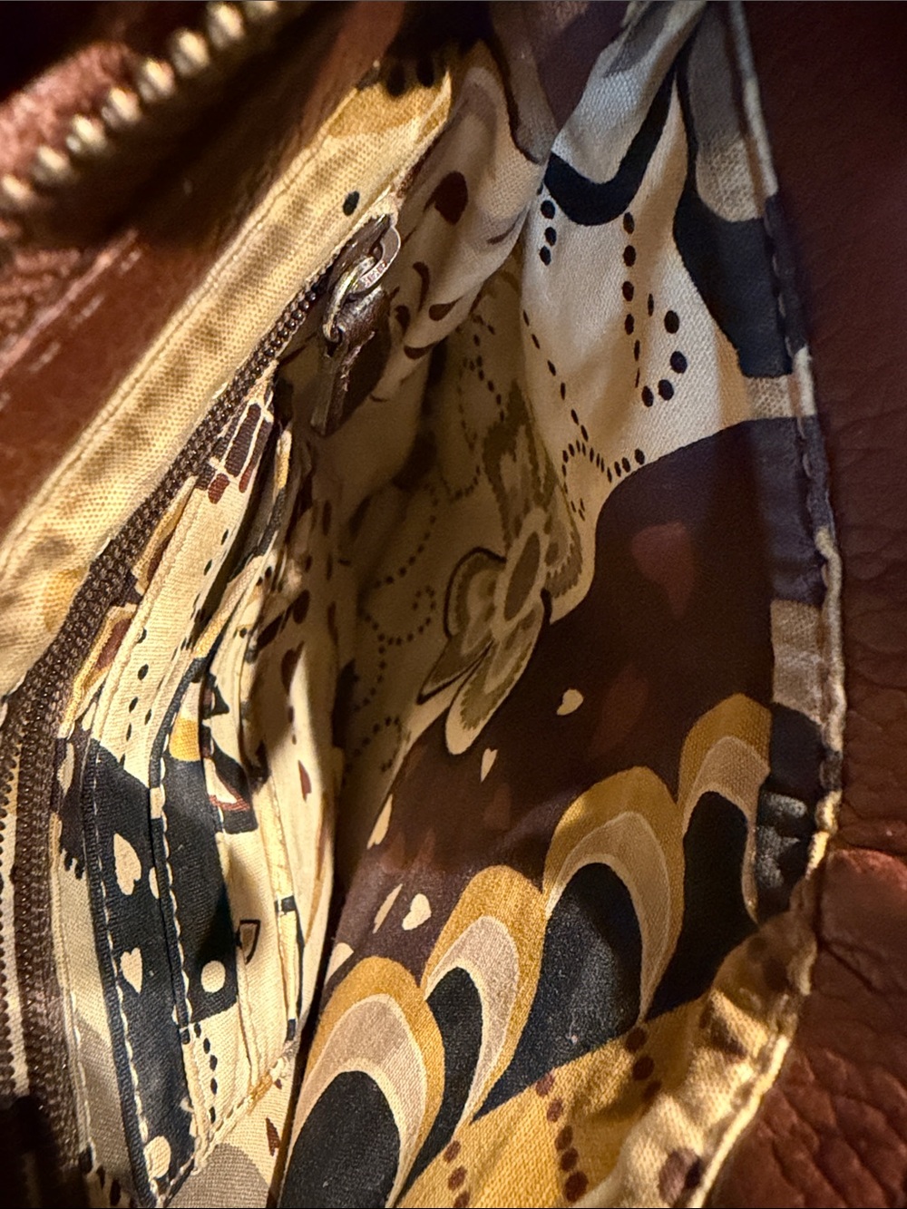 Brighton Brown Leather Crossbody Bag with Dark Brown Trim - Picture 6 of 7